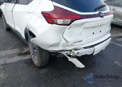 2023 Nissan Kicks Sv Xtronic Cvt z USA, uszkodzony, nr VIN 3N1CP5CV4PL521056